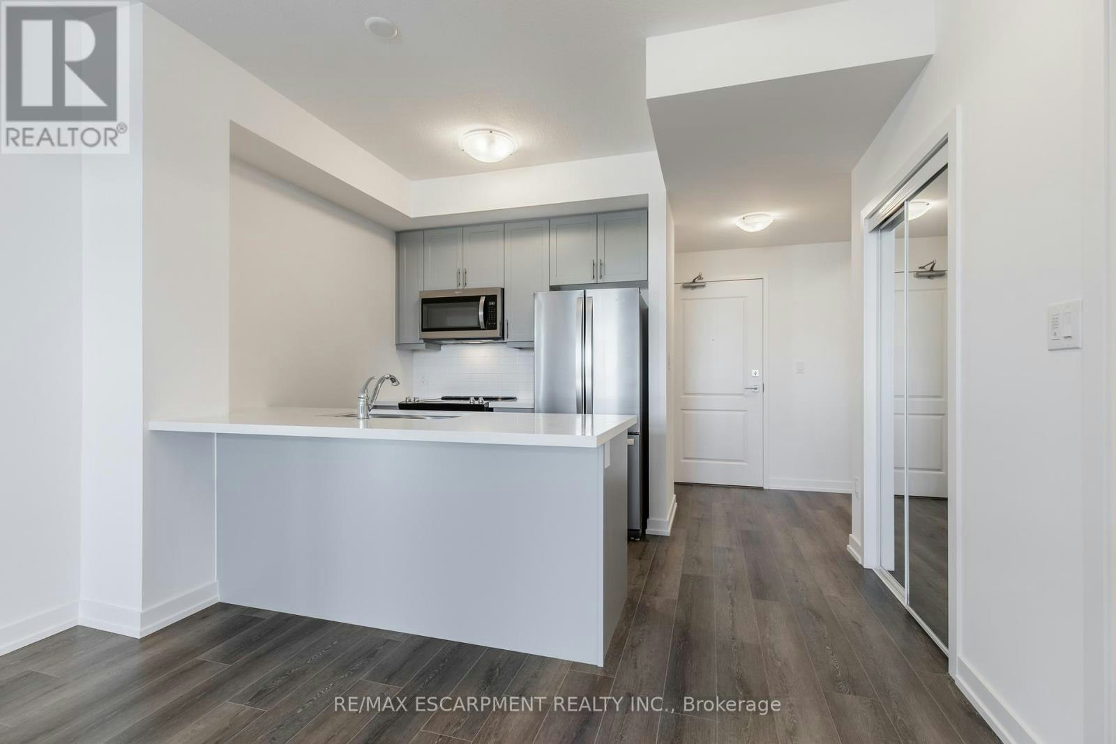 336-10 Mallard Trail, Hamilton, ON, L8B 2A7 - 3