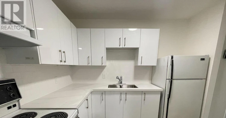 9 - 174-5 Hunter Street W, Peterborough, ON, K9H 2L2 - 4
