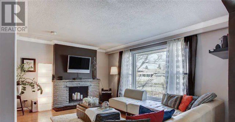 980 Lillian Street, Toronto, ON, M2M 3E9 - 8