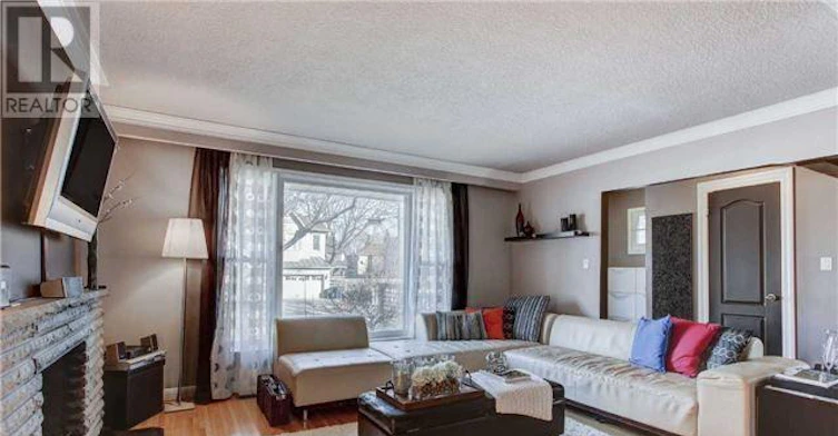 980 Lillian Street, Toronto, ON, M2M 3E9 - 7