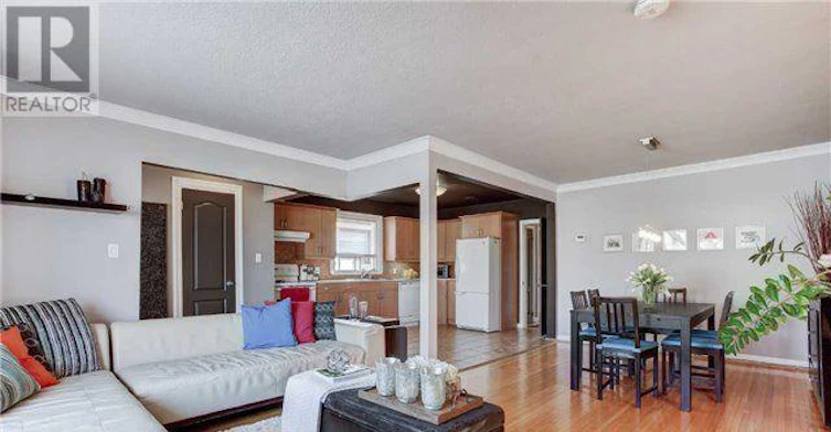 980 Lillian Street, Toronto, ON, M2M 3E9 - 6