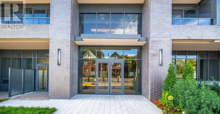 703-415 Main Street W, Hamilton, ON, L8P 0C9 - 2