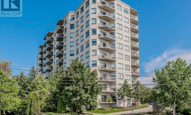 207-60 Wyndham Street S