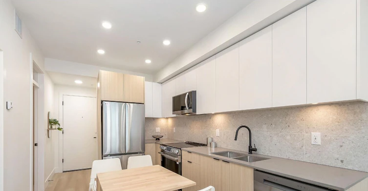 310-13455 94a Avenue, Surrey, BC, V3V 1M9 - 6