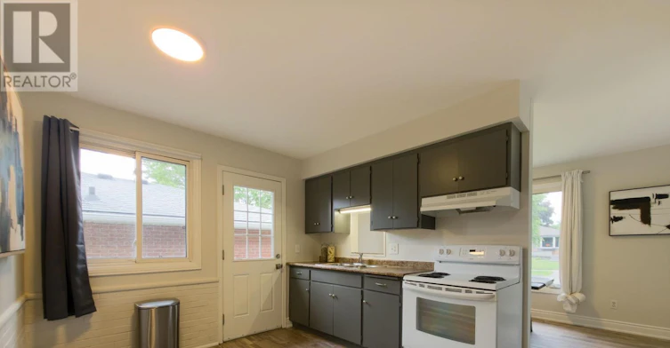 88 Upper Canada Drive, Kitchener, ON, N2P 1E5 - 9
