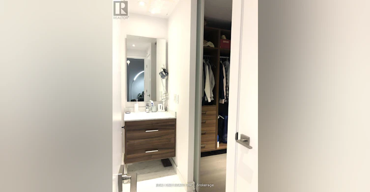4911-488 University Avenue, Toronto, ON, M5G 0C1 - 11