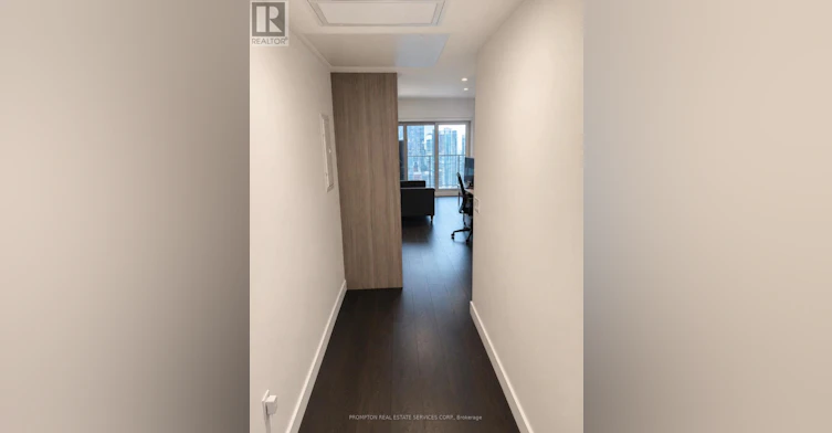 4807-3 Concord Cityplace Way, Toronto, ON, M5V 0X4 - 4