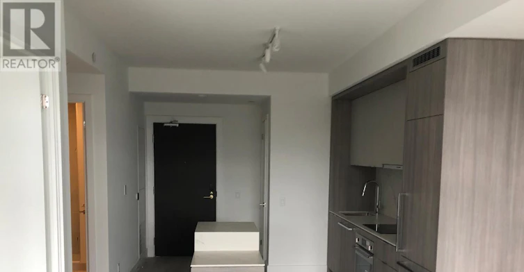 617-6 Greenbriar Road, Toronto, ON, M2K 1H5 - 3