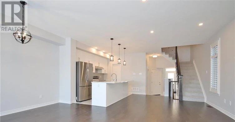 538 Sonmarg Crescent, Ottawa, ON, K2J 7A5 - 5