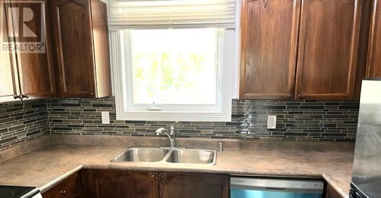 2688 Draper Avenue W, Ottawa, ON, K2H 6Z9 - 5