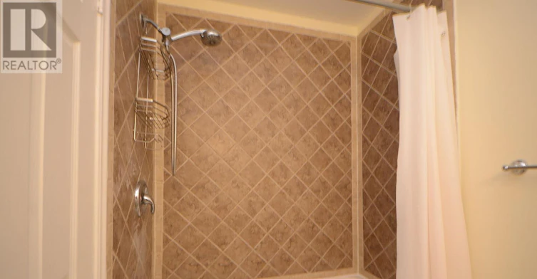 2688 Draper Avenue W, Ottawa, ON, K2H 6Z9 - 13