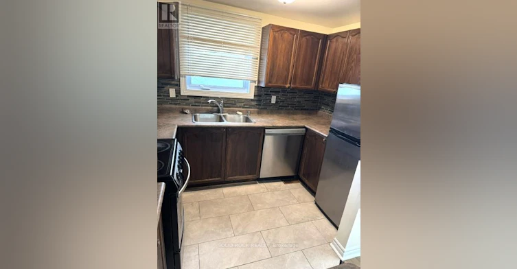 2688 Draper Avenue W, Ottawa, ON, K2H 6Z9 - 4