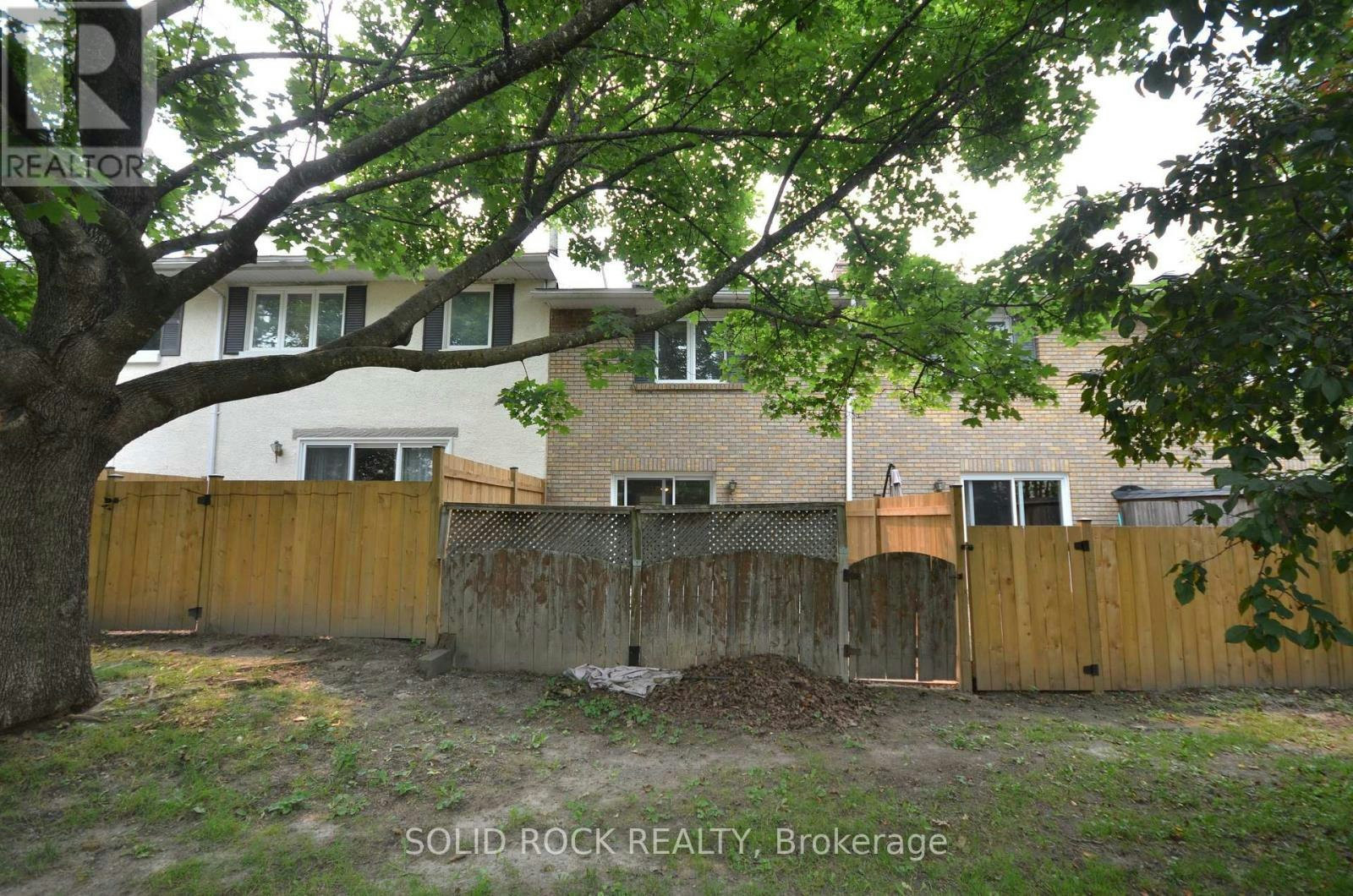 2688 Draper Avenue W, Ottawa, ON, K2H 6Z9 - 22
