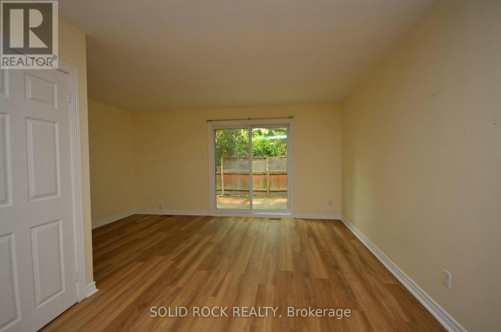 2688 Draper Avenue W, Ottawa, ON, K2H 6Z9 - 9