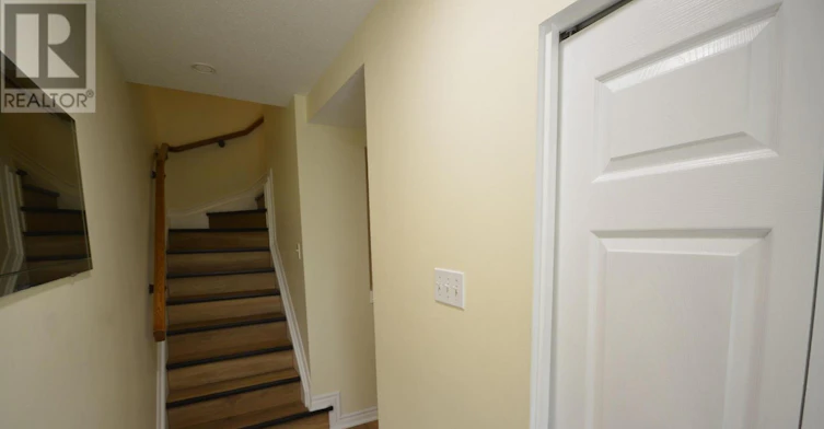 2688 Draper Avenue W, Ottawa, ON, K2H 6Z9 - 4