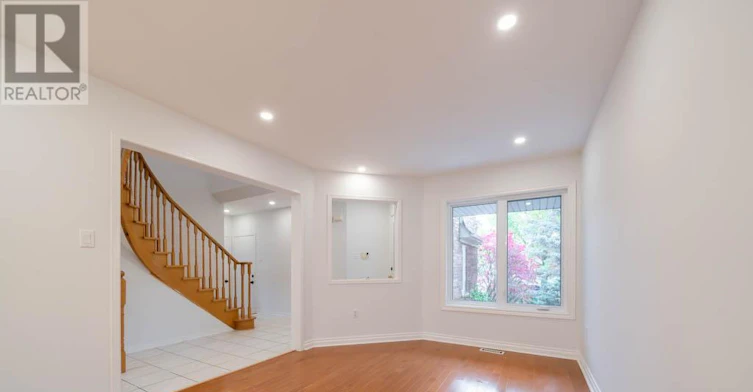 170 Widdifield Avenue, Newmarket, ON, L3X 1Z2 - 6