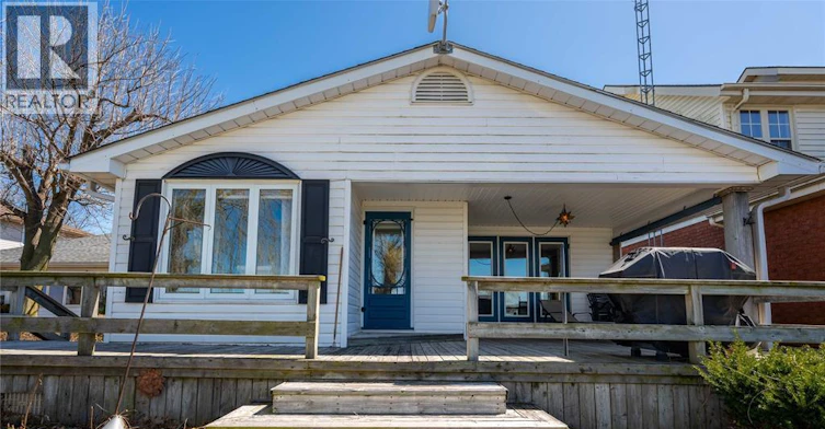 2995 St. Clair Parkway, Sombra, ON, N0P 2H0 - 2