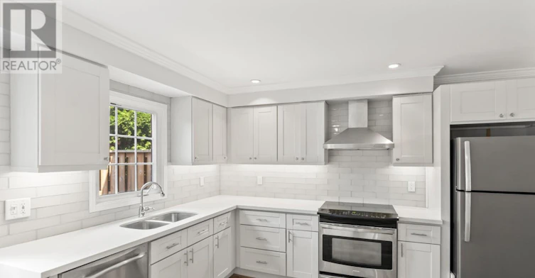 56-10 Bassett Boulevard, Whitby, ON, L1N 9C4 - 4