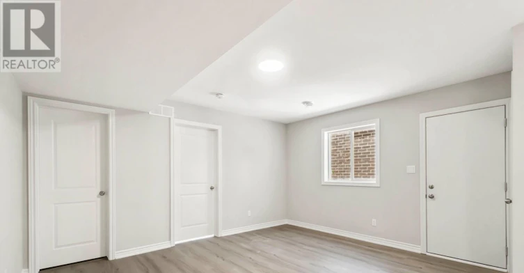 LOWER-31 Superior Street, Welland, ON, L3B 0N9 - 3