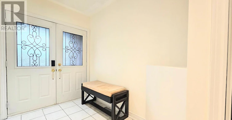 195 Warwick Crescent, Newmarket, ON, L3X 2S3 - 3