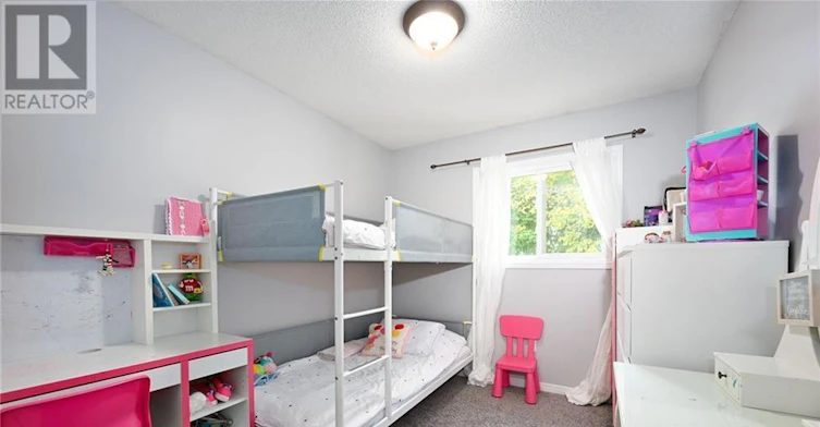 8 Buss Court, Thorold, ON, L2V 5B1 - 21
