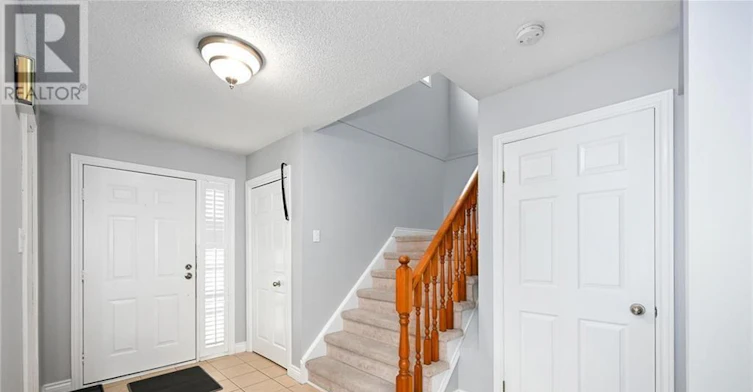 8 Buss Court, Thorold, ON, L2V 5B1 - 13