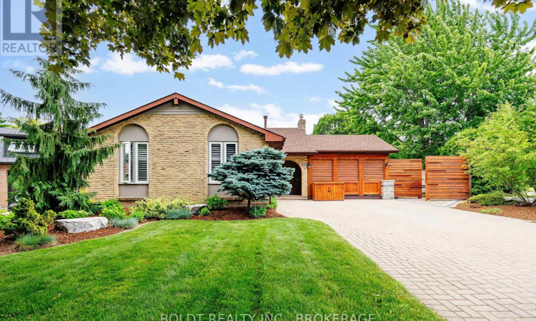 12 Cole Farm Boulevard