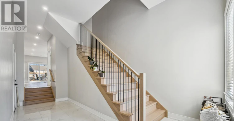 UPPER-668 Quaker Road, Welland, ON, L3C 3H2 - 3