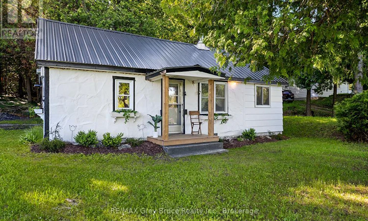609 Stokes Bay Road
