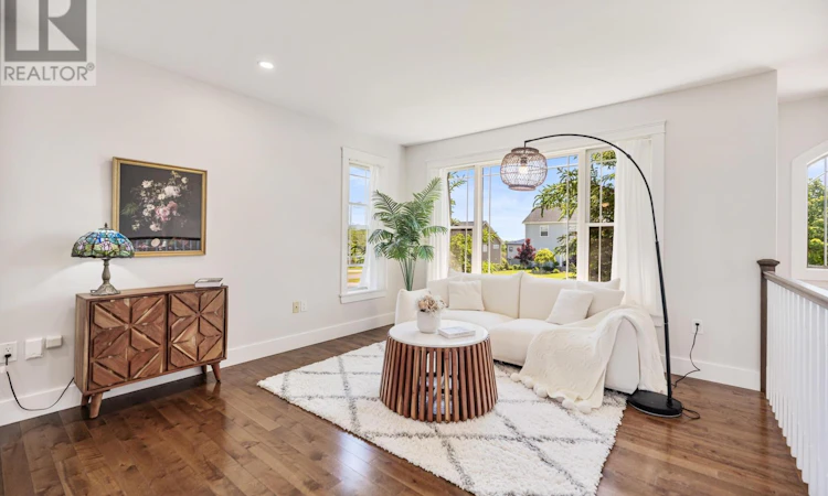 15 Larkspur Street