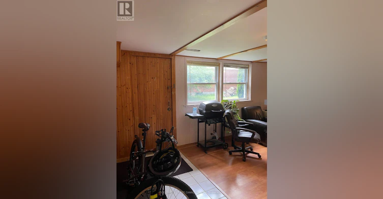 BASEMENT BEDROOM-270 Sarnia Road, London, ON, N6G 1M9 - 7