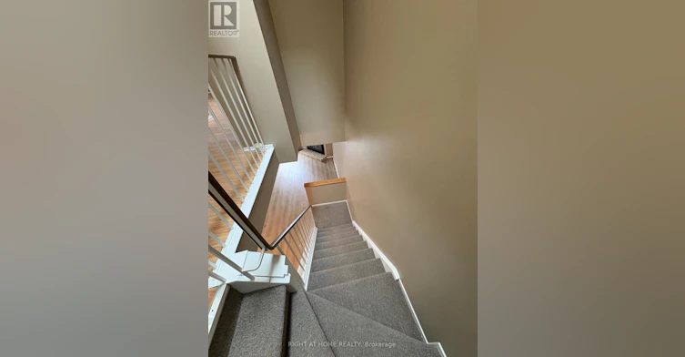 6-104 Valley Stream Drive, Ottawa, ON, K2H 9E1 - 13