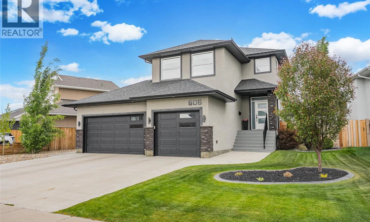 606 Pichler Crescent
