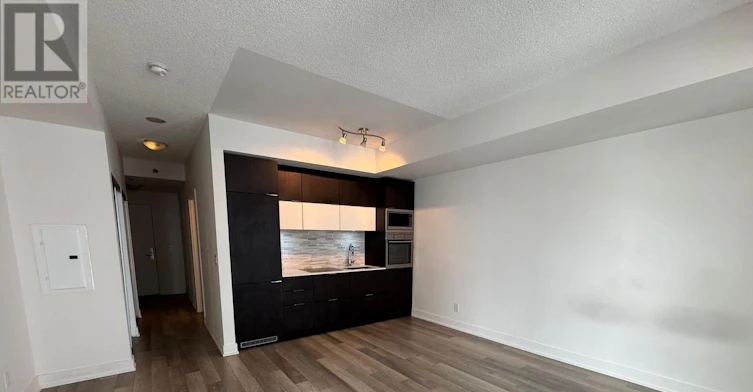 1810-318 Richmond Street W, Toronto, ON, M5V 0B4 - 2