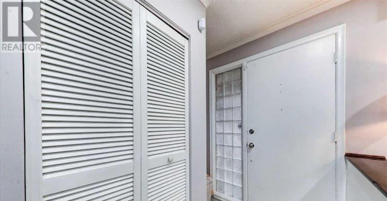 1 Wagner Drive, Toronto, ON, M1E 2Z4 - 6