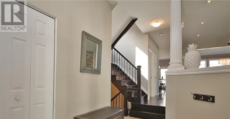 505 Bretby Crescent, Ottawa, ON, K2J 5P8 - 2