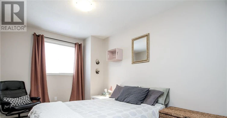15 Peterson Place, Ottawa, ON, K2L 4A8 - 21