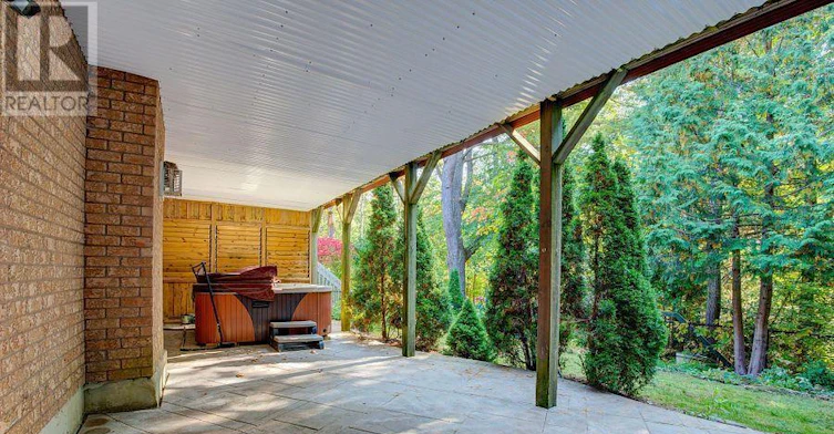 905 Alanbury Crescent, Pickering, ON, L1X 2S3