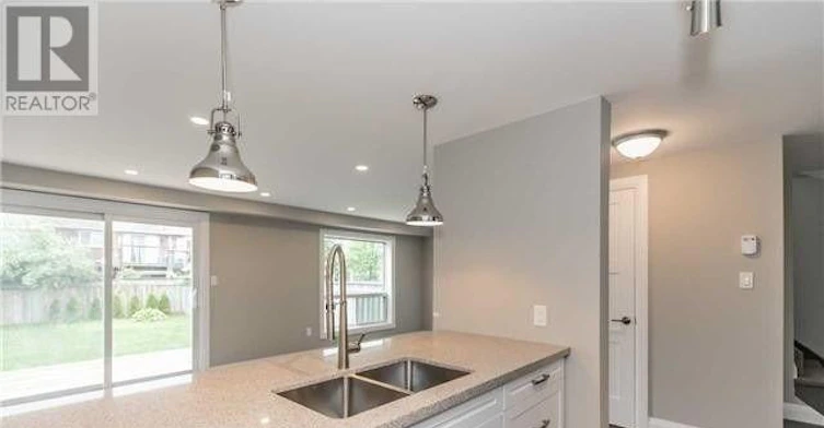 80 Wessenger Drive, Barrie, ON, L4N 8P8 - 4