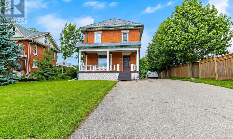 33 Main Street E