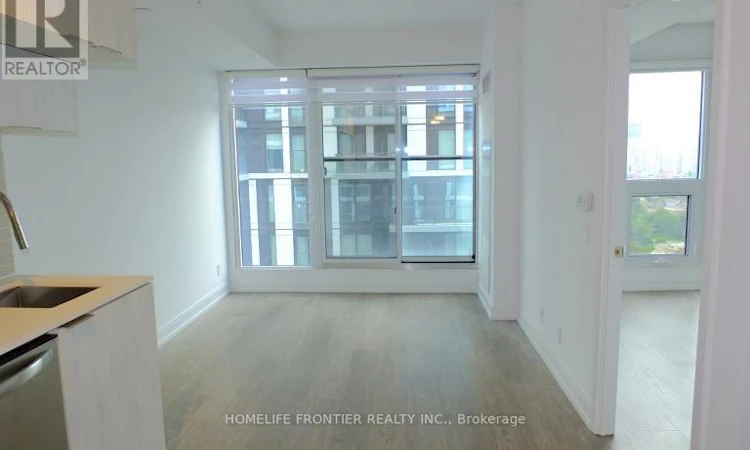 3201-181 Dundas Street E