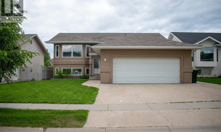 71 Longpre Crescent