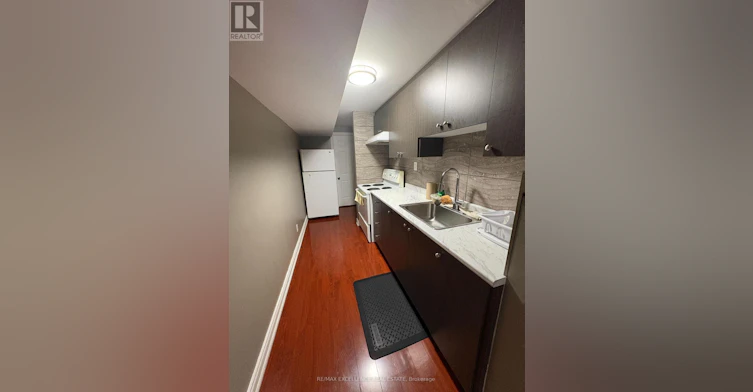 11 Naperton Drive, Brampton, ON, L6R 0Z5 - 8