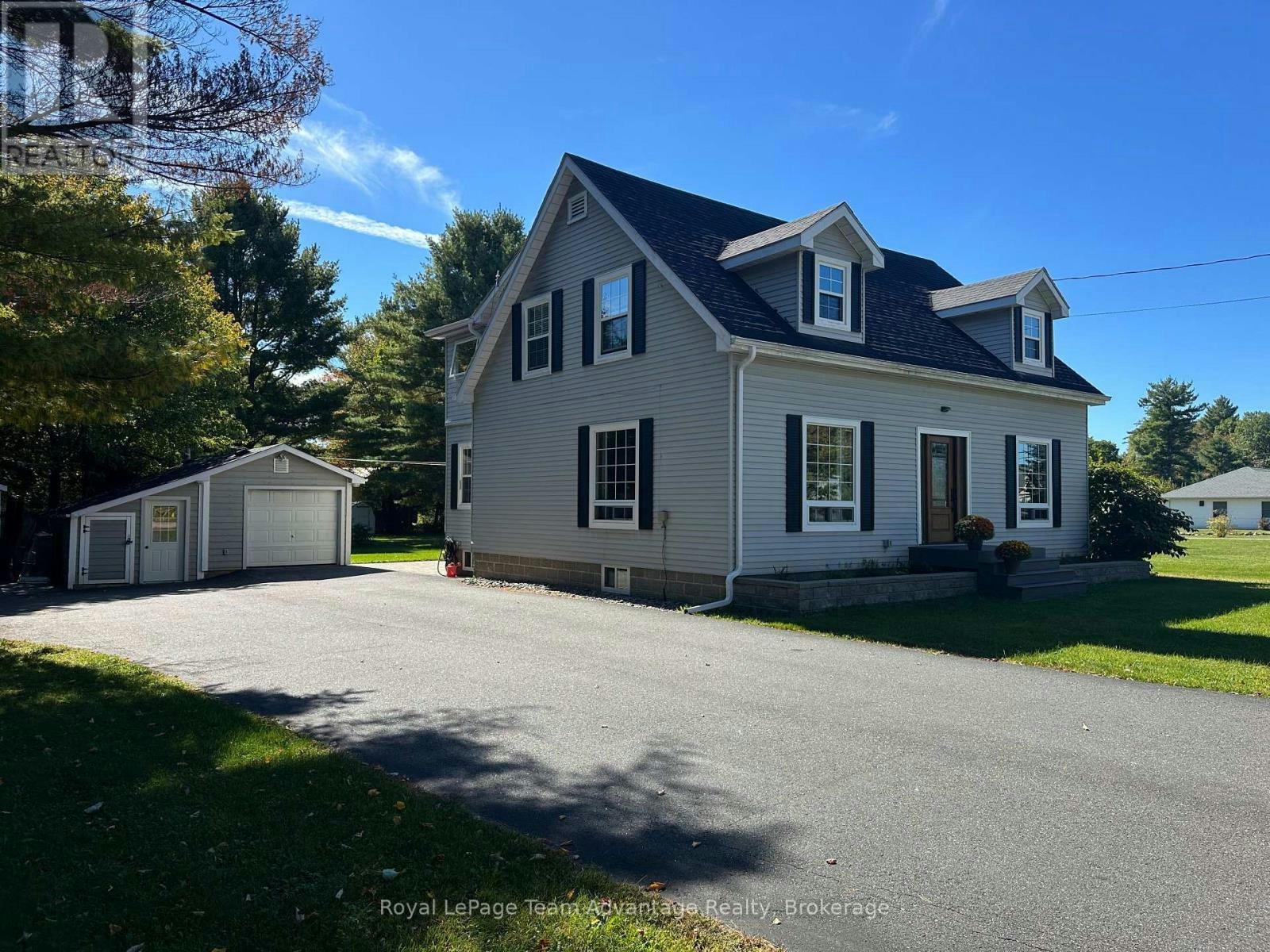 1 Glenrock Road, McDougall, ON, P0G 1G0