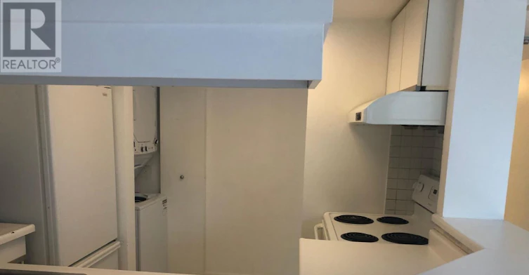 404-1001 Bay Street, Toronto, ON, M5S 3A6 - 3
