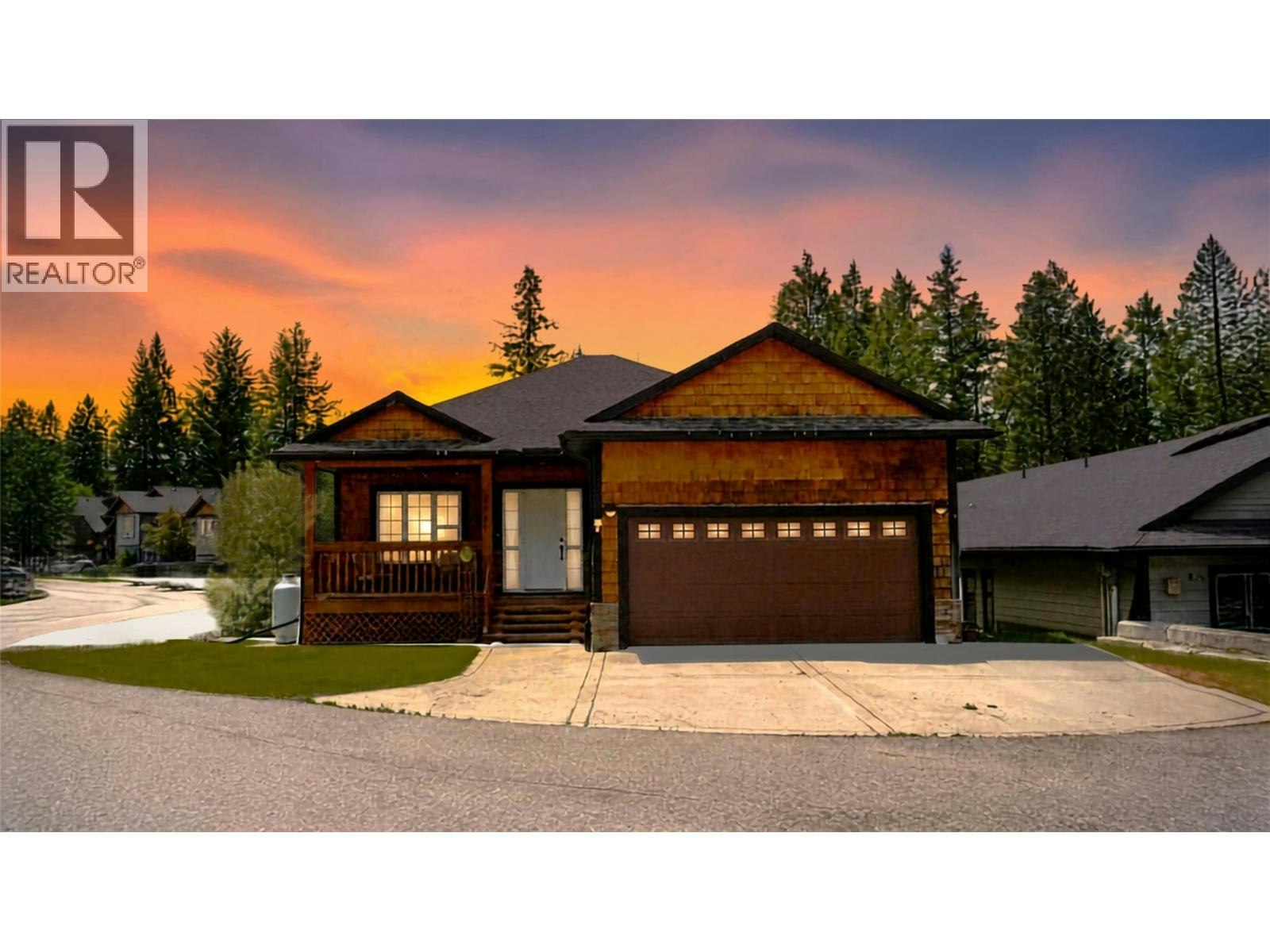 7311 Copperhorn Drive, Radium Hot Springs, BC, V0A 1M0