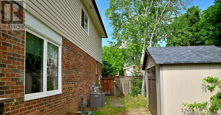 2720 Windjammer Road, Mississauga, ON, L5L 1T7 - 22