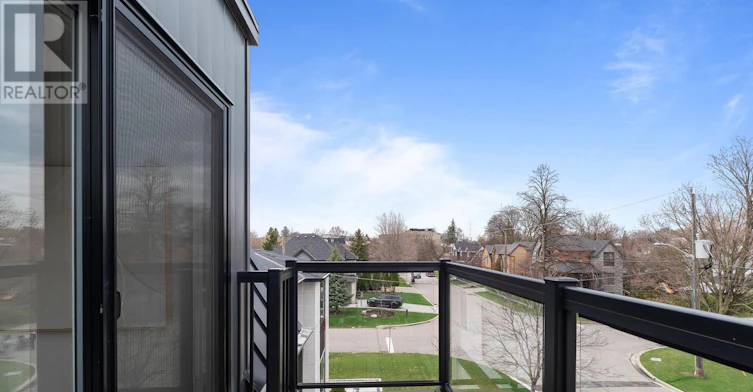 4-34 Poplar Avenue, Toronto, ON, M9B 3R4 - 31