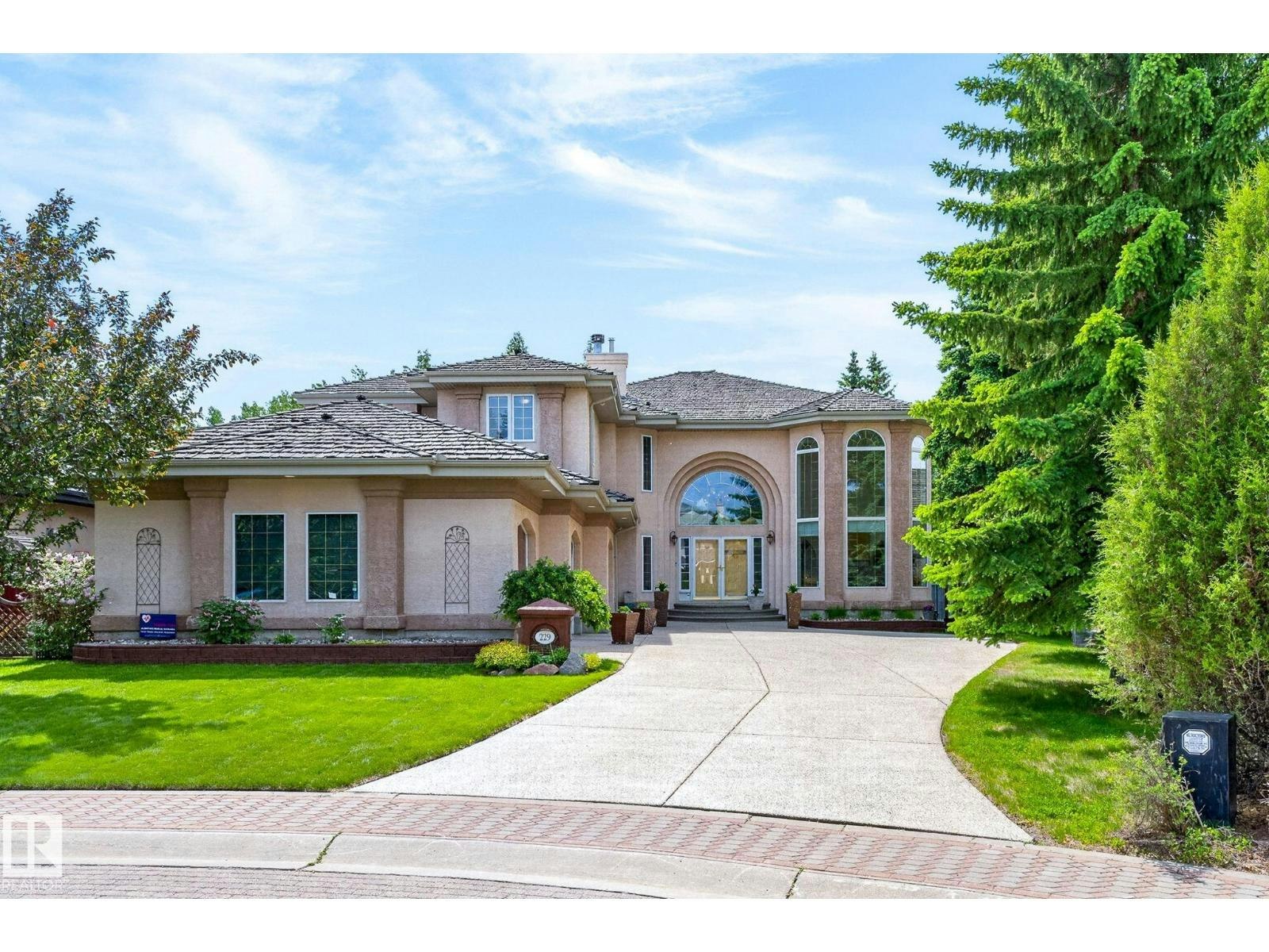 229 Wilson Lane NW, Edmonton, AB, T6M 2K8