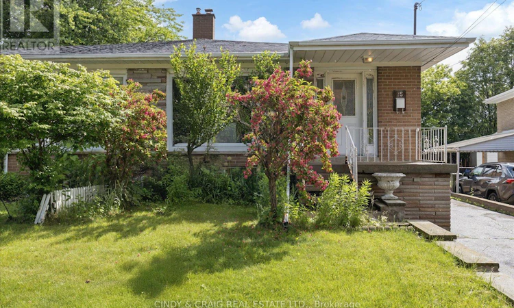 75 Lochleven Drive